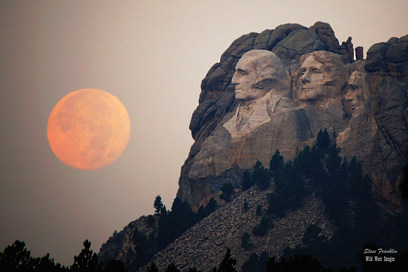 Rushmore Moonset 1D det WWI